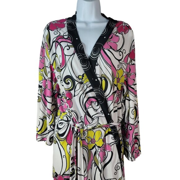 California Dynasty Dressing Gown Robe Black Pink Large XL Silky Belt Floral VTG - Picture 2 of 8